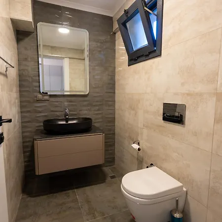 Villa Aurea Daily Weekly